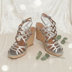 Soiree Silver Metallic Cage Wedge Womens Sandals Cork Heel. Size 8